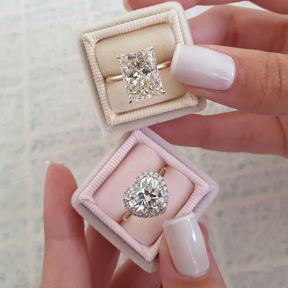 How to Distinguish Between a Real Diamond and a Fake One?