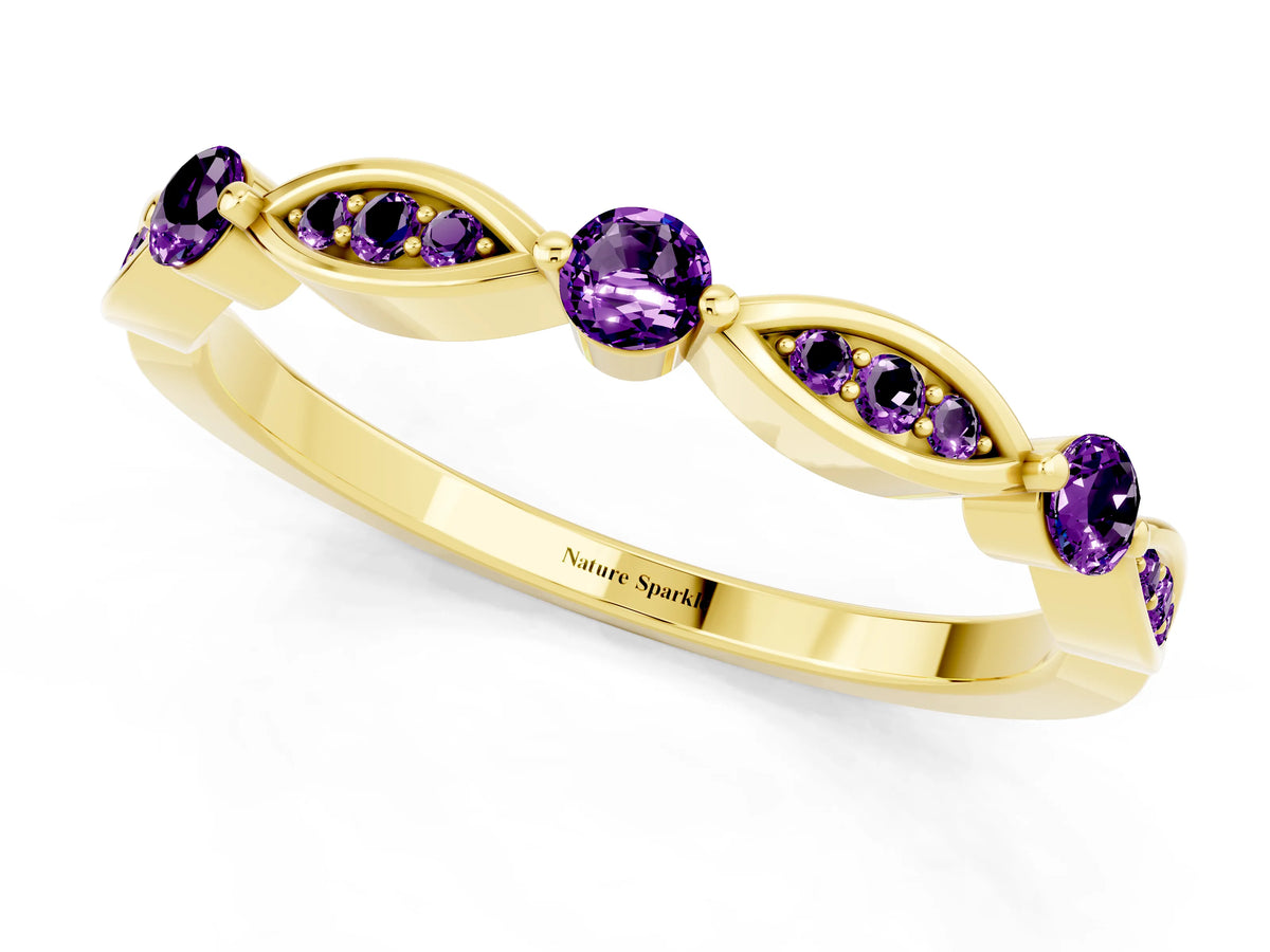 Alternating Marquise and Round Amethyst Milgrain Band in Yellow gold with Bezel Setting_1
