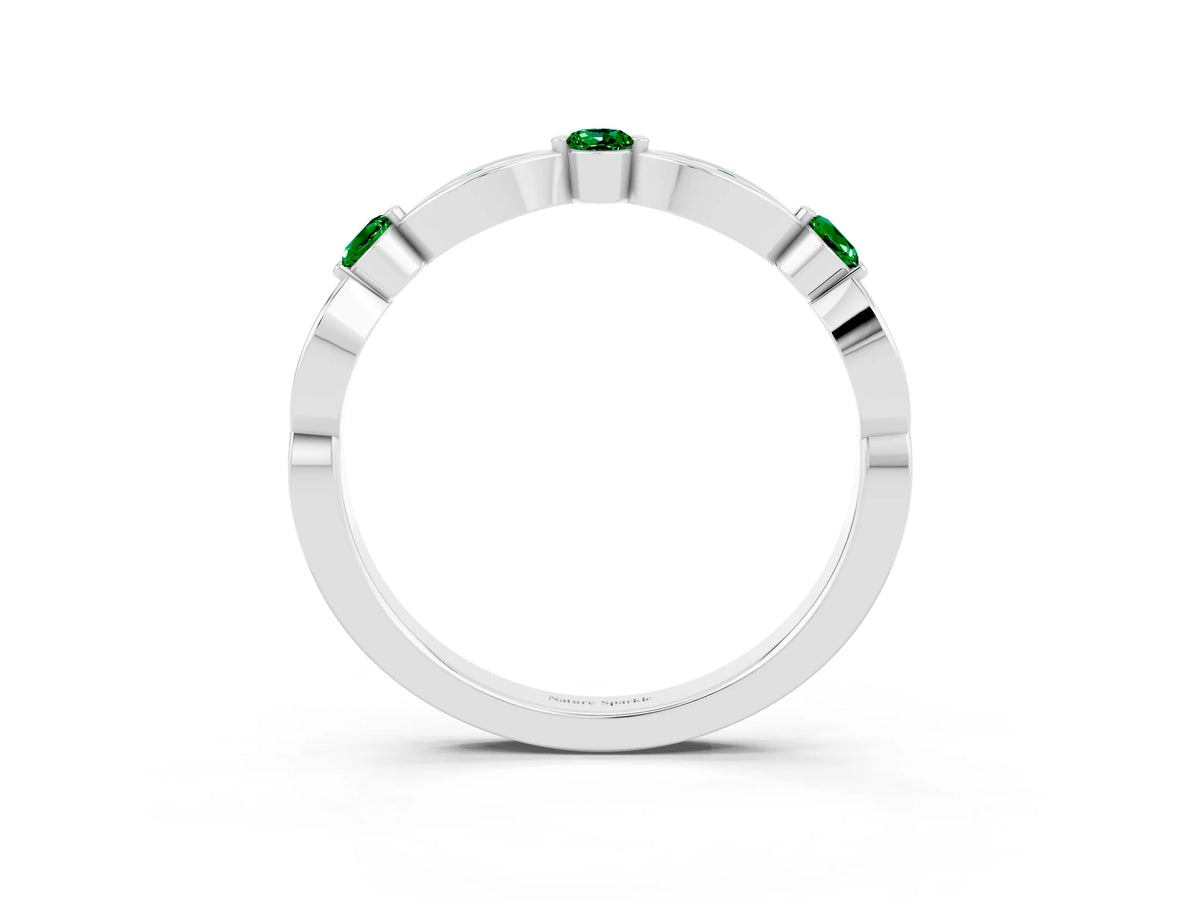 Alternating Marquise and Round Emerald Milgrain Band in White gold with Bezel Setting_3