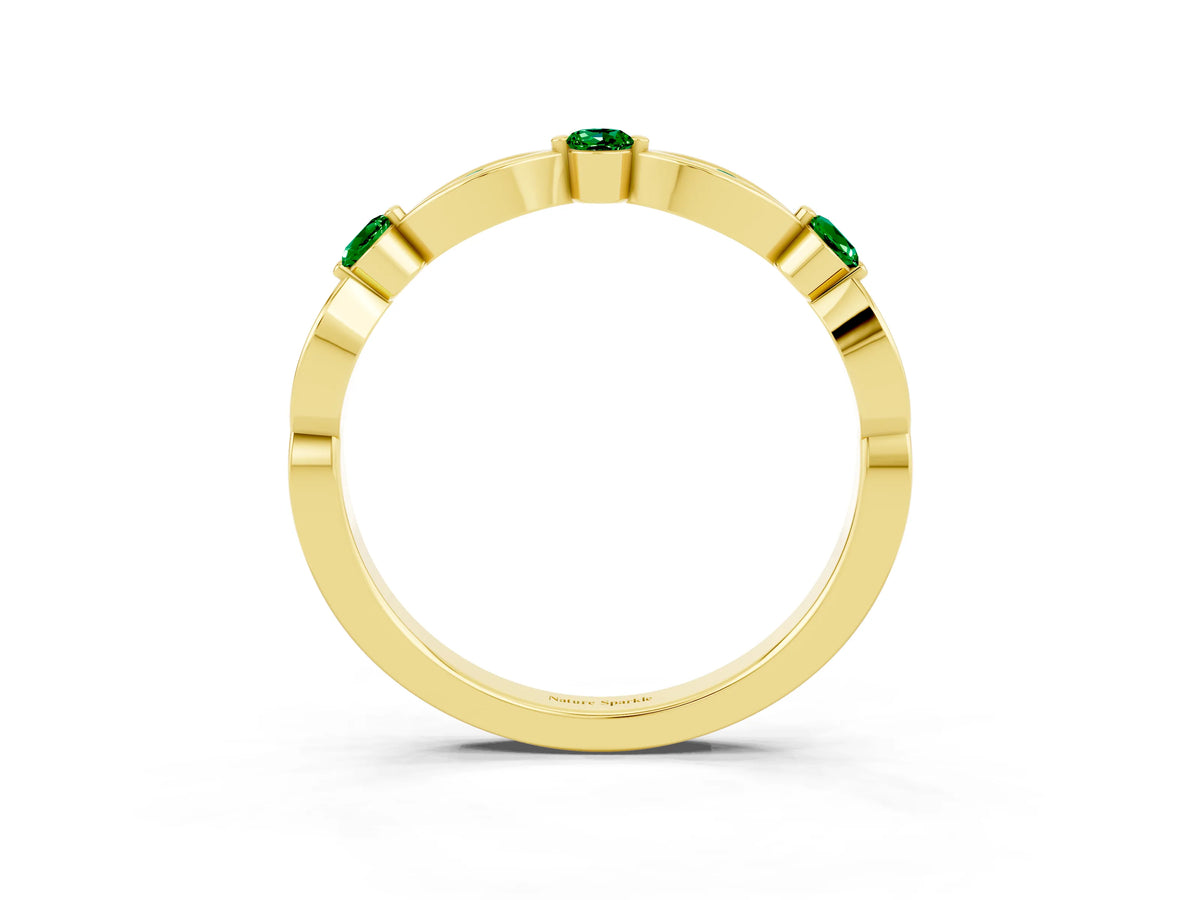 Alternating Marquise and Round Emerald Milgrain Band in Yellow gold with Bezel Setting_3