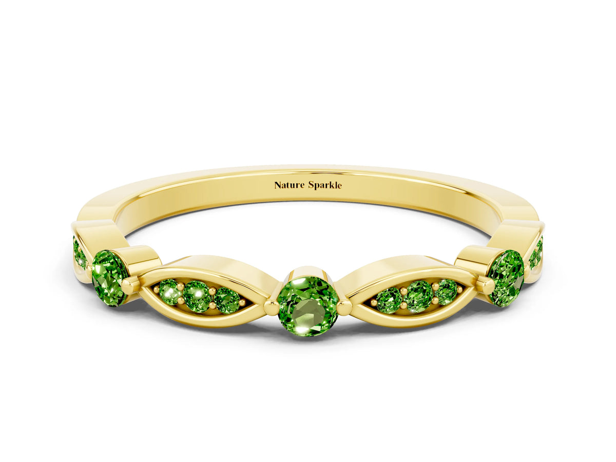Alternating Marquise and Round Peridot Milgrain Band in Yellow gold with Bezel Setting