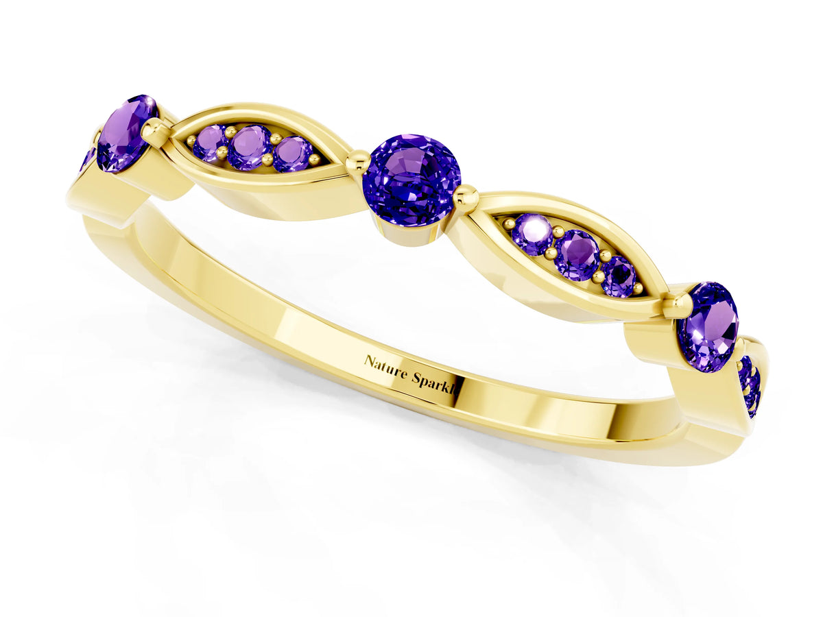 Alternating Marquise and Round Tanzanite Milgrain Band in Yellow gold with Bezel Setting_1