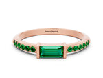 Baguette Emerald Pavé Band in Rose gold with Bar Setting