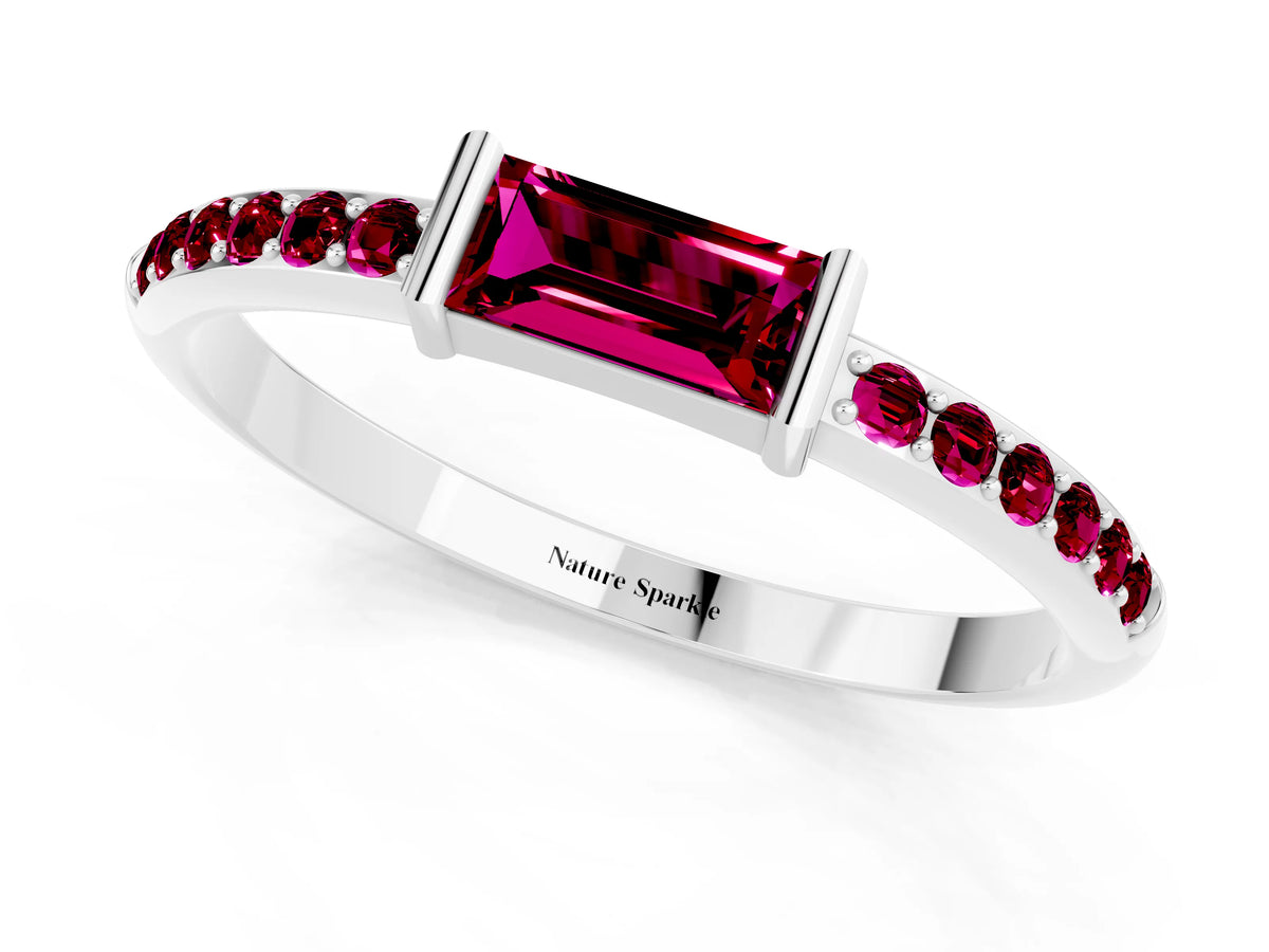 Baguette Garnet Pavé Band in White gold with Bar Setting_1