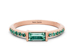Baguette Green Sapphire Pavé Band in Rose gold with Bar Setting
