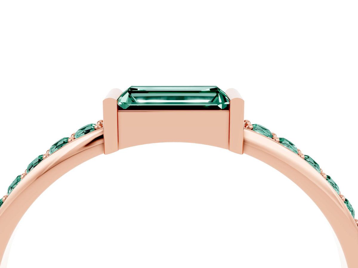 Baguette Green Sapphire Pavé Band in Rose gold with Bar Setting_4