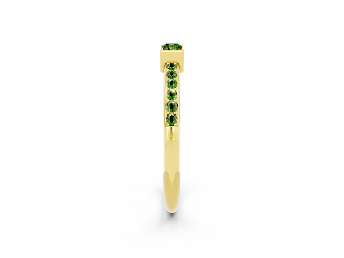 Baguette Peridot Pavé Band in Yellow gold with Bar Setting_2