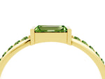 Baguette Peridot Pavé Band in Yellow gold with Bar Setting_4