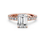 Cushion Cut Diamond Pavé Solitaire Ring in Rose gold with Round Pavé Band and Prong Setting