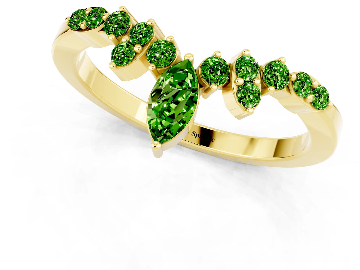 Marquise and Round Peridot Chevron Band in Yellow gold with Prong Setting_1