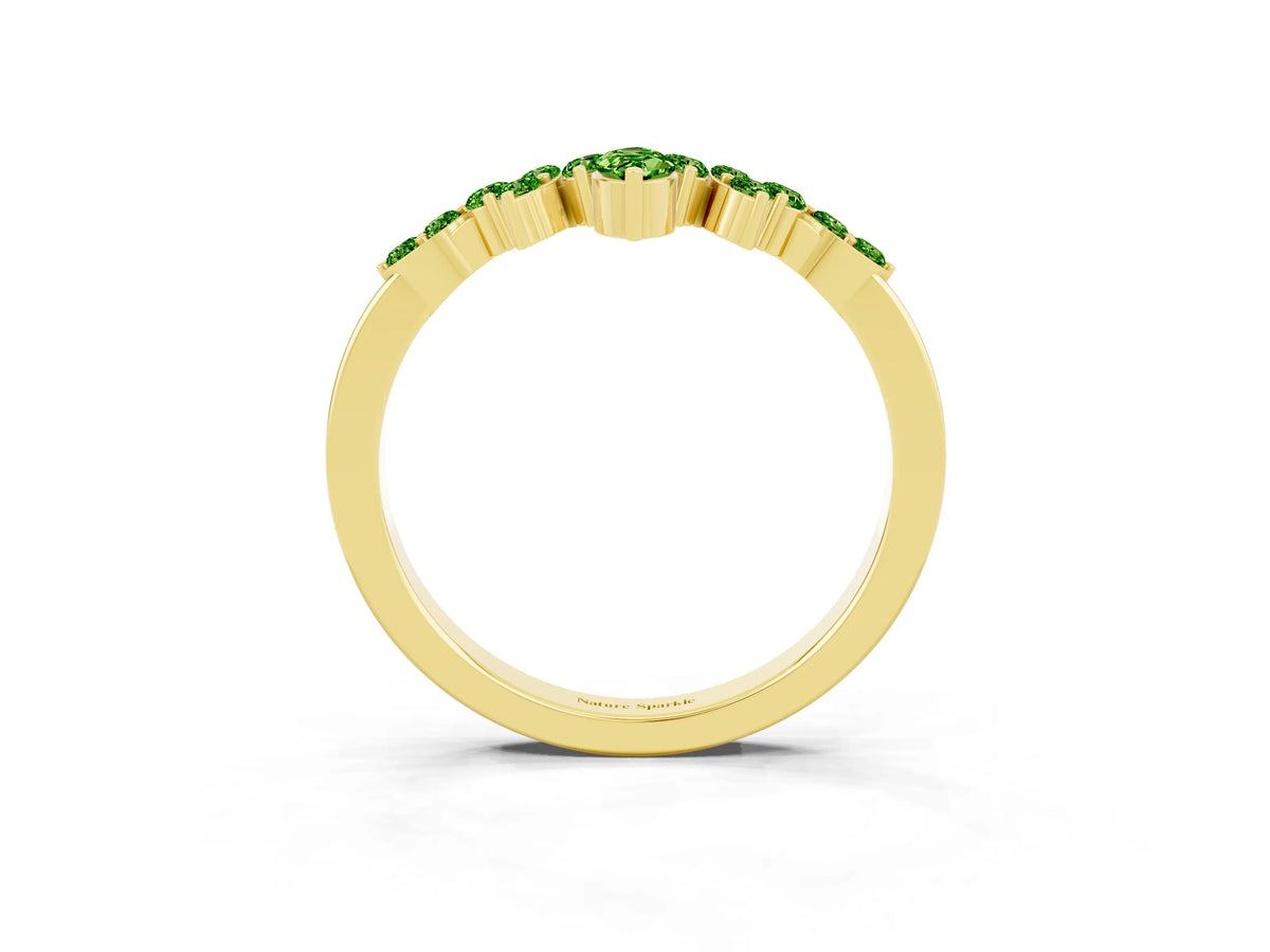 Marquise and Round Peridot Chevron Band in Yellow gold with Prong Setting_3