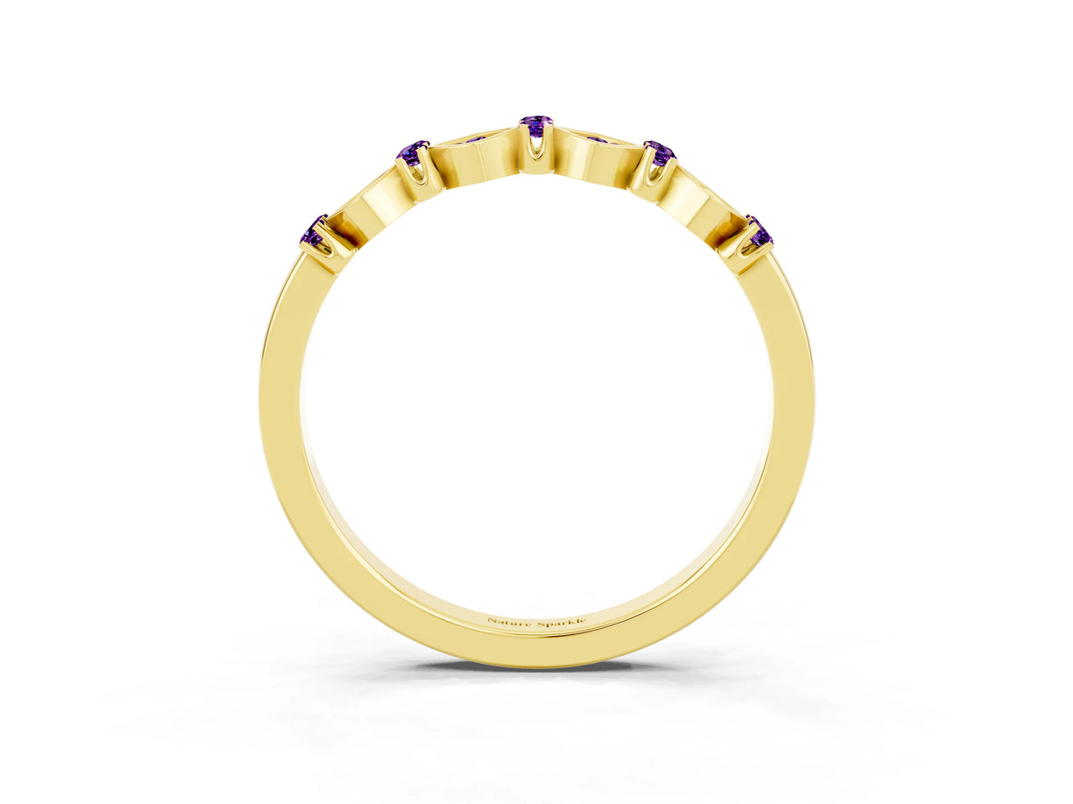 Pavé Cushion Amethyst Cluster Eternity Band in Yellow gold with Prong Setting_3