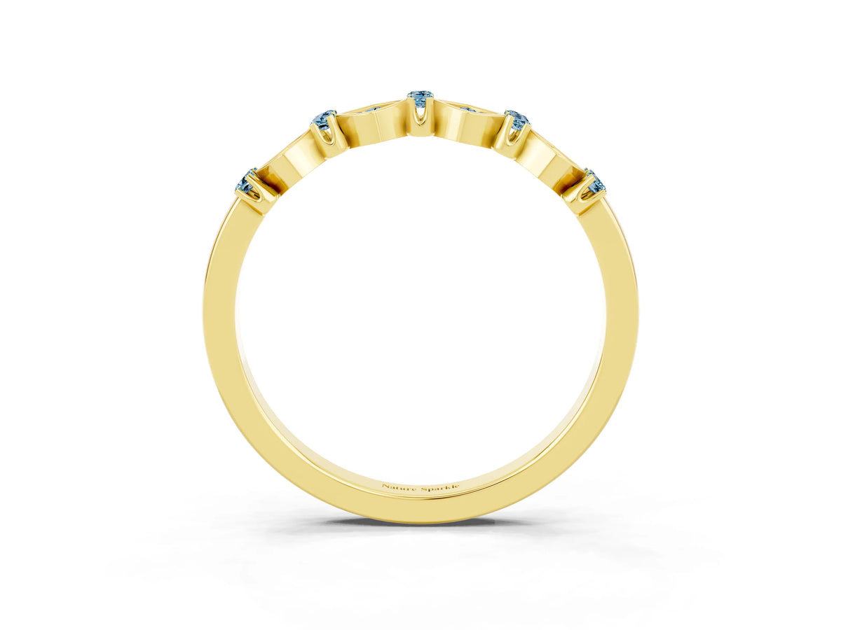 Pavé Cushion Aquamarine Cluster Eternity Band in Yellow gold with Prong Setting_3