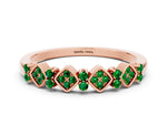 Pavé Cushion Emerald Cluster Eternity Band in Rose gold with Prong Setting
