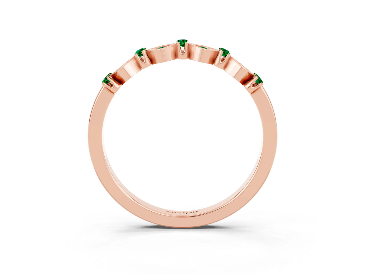 Pavé Cushion Emerald Cluster Eternity Band in Rose gold with Prong Setting_3