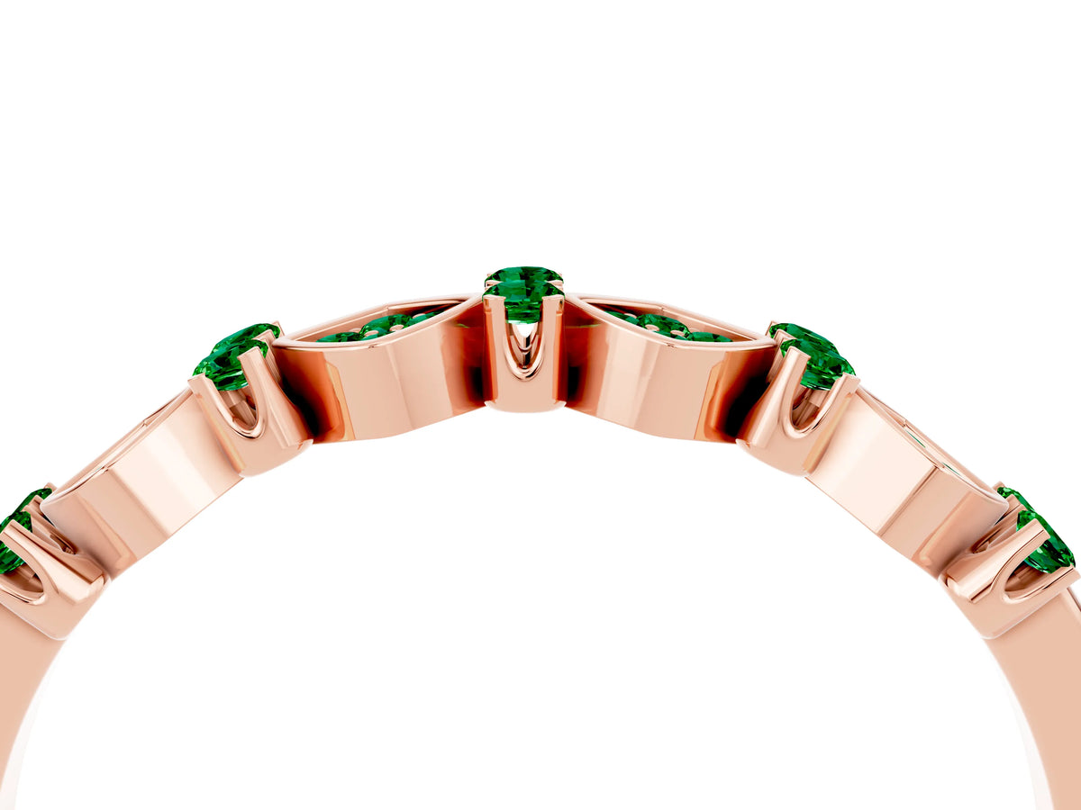 Pavé Cushion Emerald Cluster Eternity Band in Rose gold with Prong Setting_4