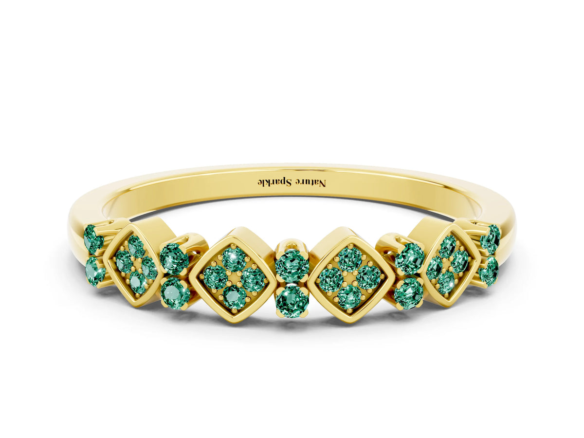 Pavé Cushion Green Sapphire Cluster Eternity Band in Yellow gold with Prong Setting