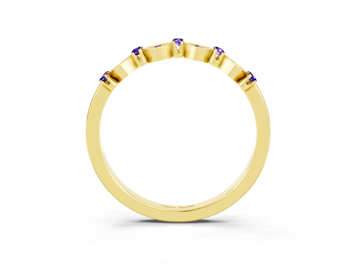 Pavé Cushion Tanzanite Cluster Eternity Band in Yellow gold with Prong Setting_3