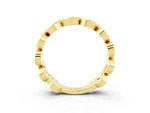 Pavé Round Emerald Interlocking Eternity Band in Yellow gold with Bezel Prong Setting_3