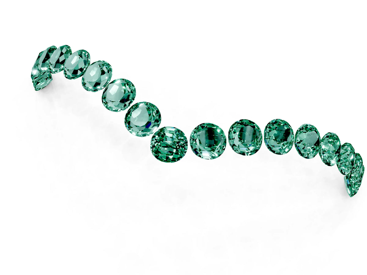 Pavé Round Green Sapphire Chevron Band in Platinum with Shared Prong Setting_1