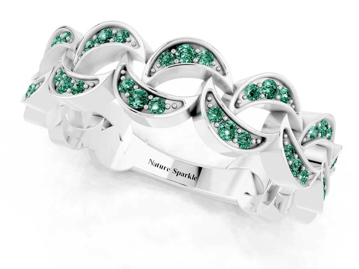 Pavé Round Green Sapphire Interlocking Eternity Band in Silver with Bezel Prong Setting_1