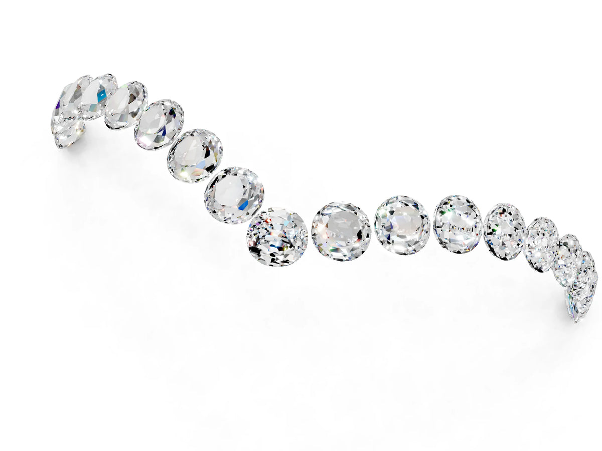 Pavé Round Moissanite Chevron Band in Platinum with Shared Prong Setting_1