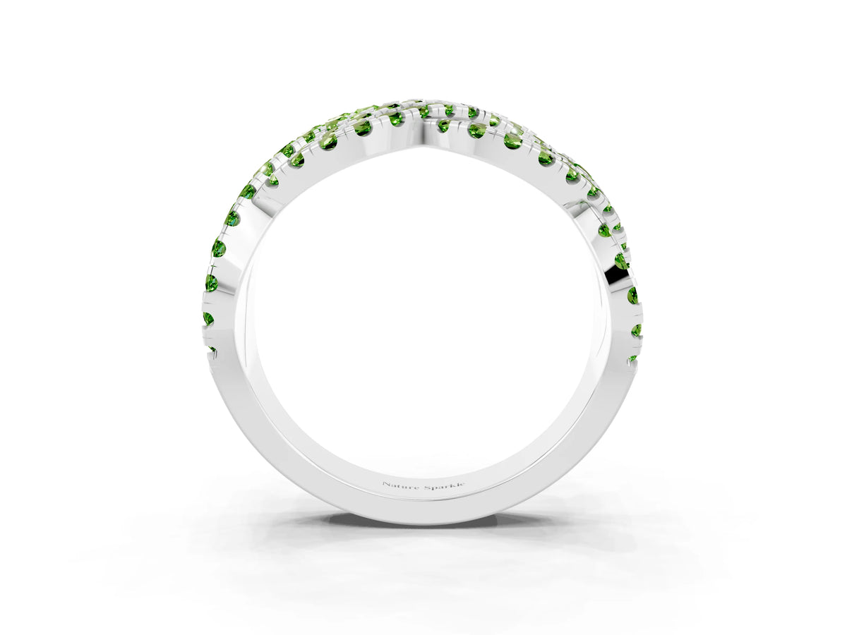 Pavé Round Peridot Infinity Twist Band in Silver with Shared Prong Setting_3
