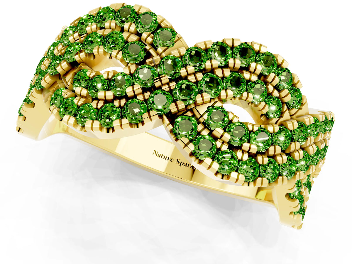 Pavé Round Peridot Infinity Twist Band in Yellow gold with Shared Prong Setting_1