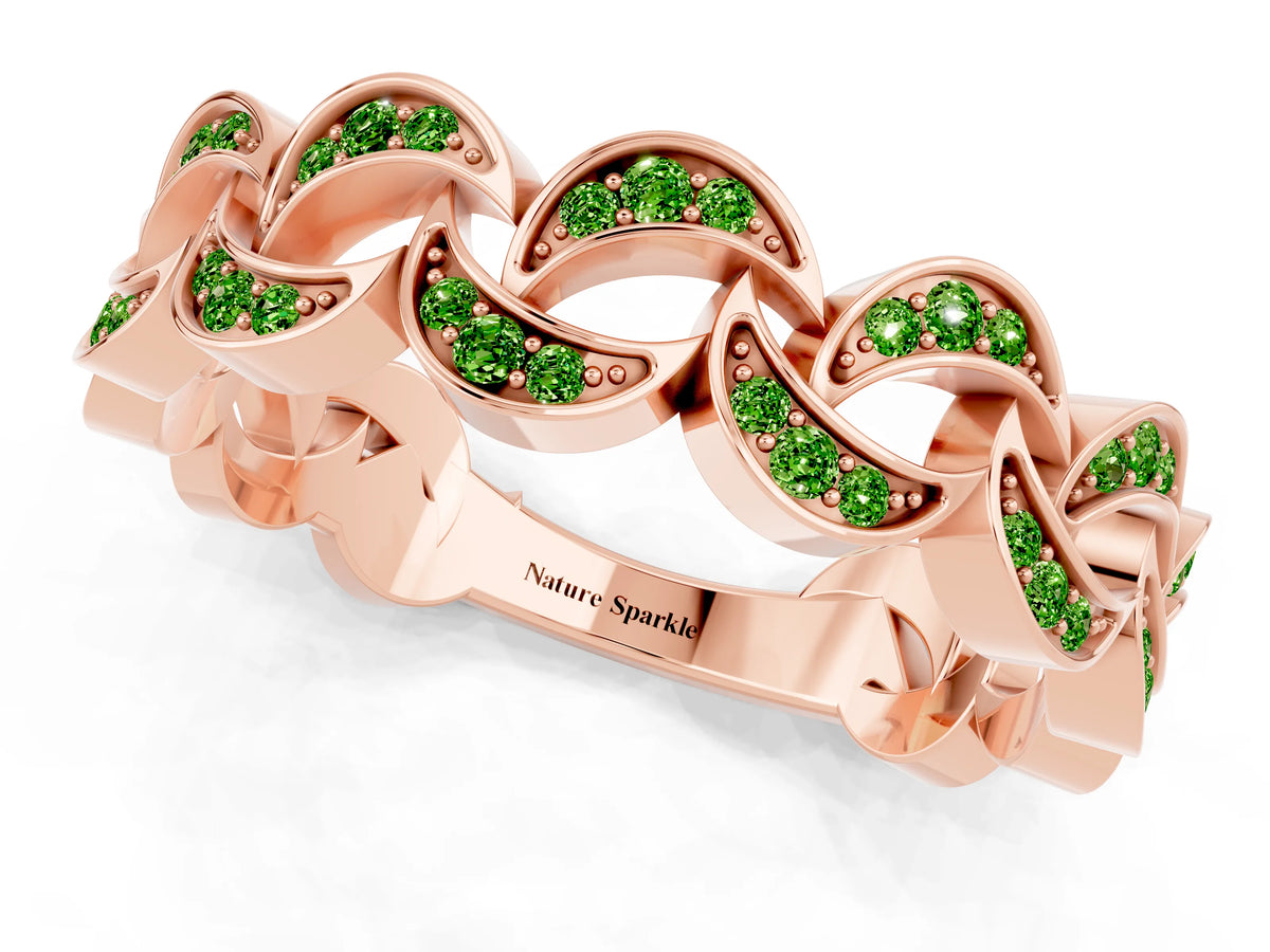 Pavé Round Peridot Interlocking Eternity Band in Rose gold with Bezel Prong Setting_1