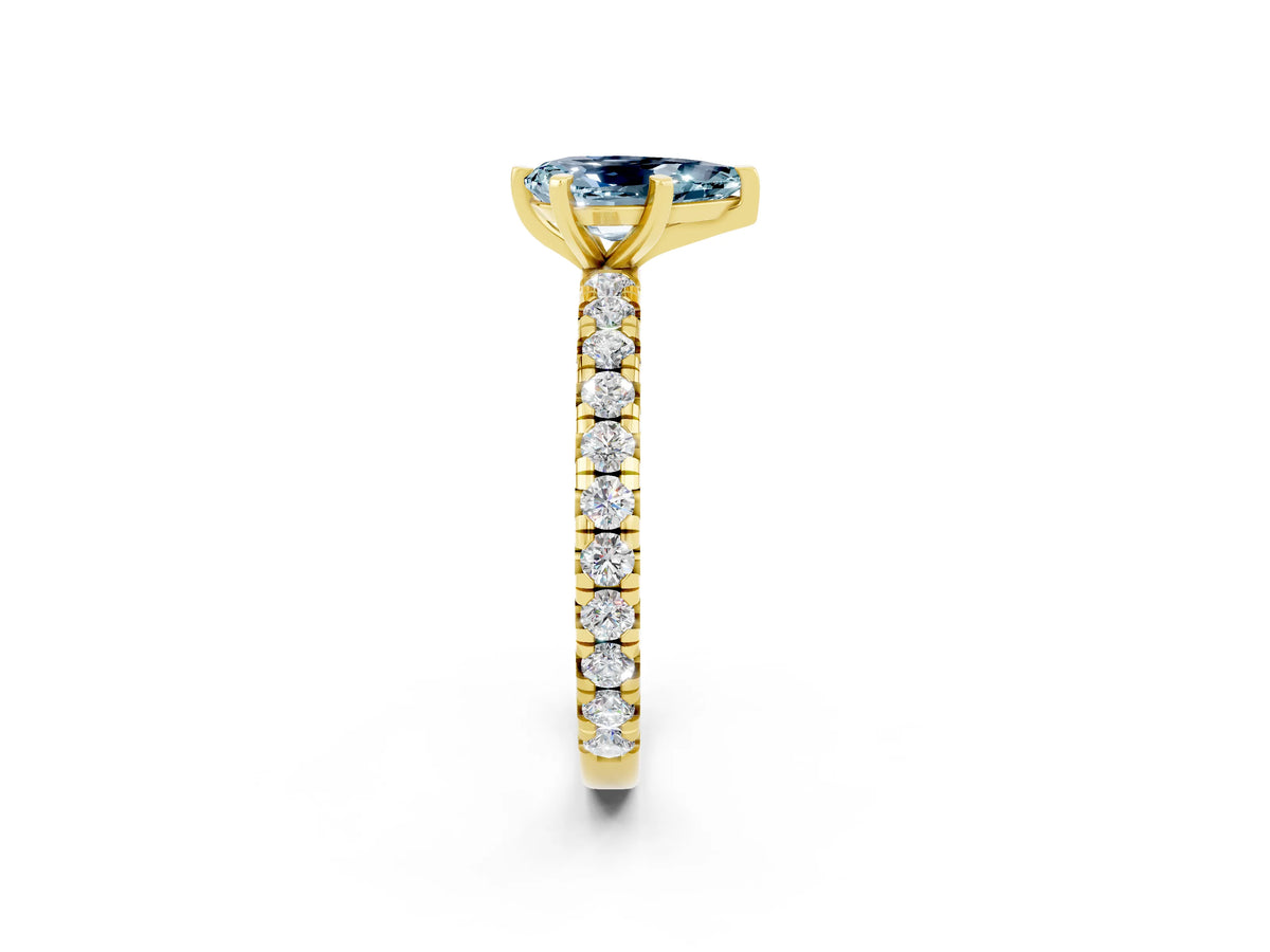 Pear Cut Aquamarine Pavé Solitaire Ring in Yellow gold with Round Pavé Band and Prong Setting_2