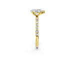 Pear Cut Diamond Pavé Band Solitaire Ring in Yellow gold with Round Accents_26