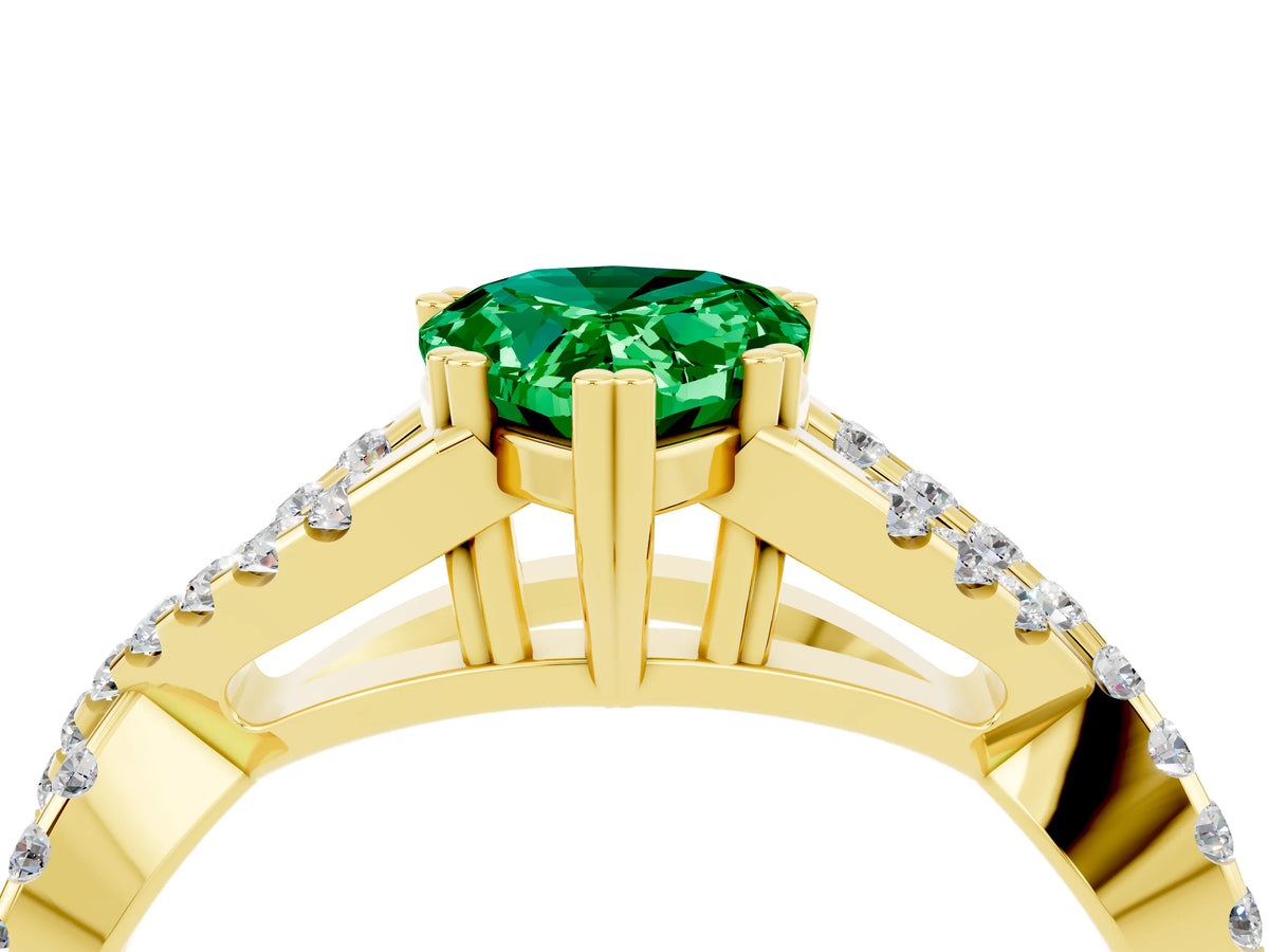 Pear Cut Emerald Solitaire Ring in Yellow gold with Interwoven Pavé Band and Prong Setting_4