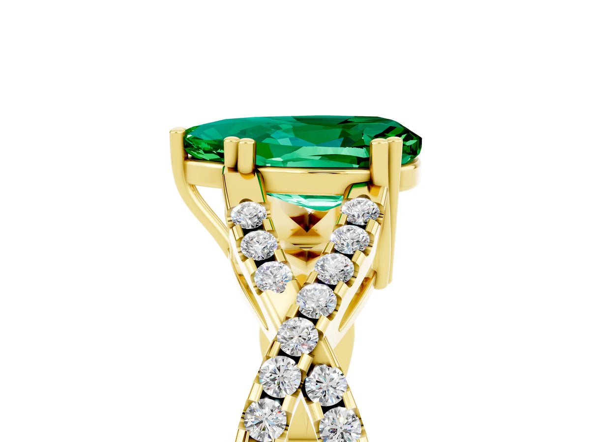 Pear Cut Emerald Solitaire Ring in Yellow gold with Interwoven Pavé Band and Prong Setting_5