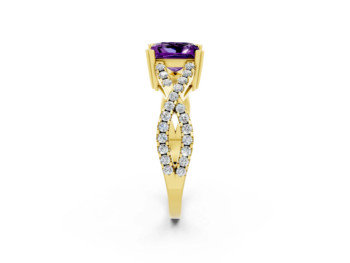 Princess Cut Amethyst Solitaire Ring in Yellow gold with Interwoven Pavé Band and Prong Setting_2