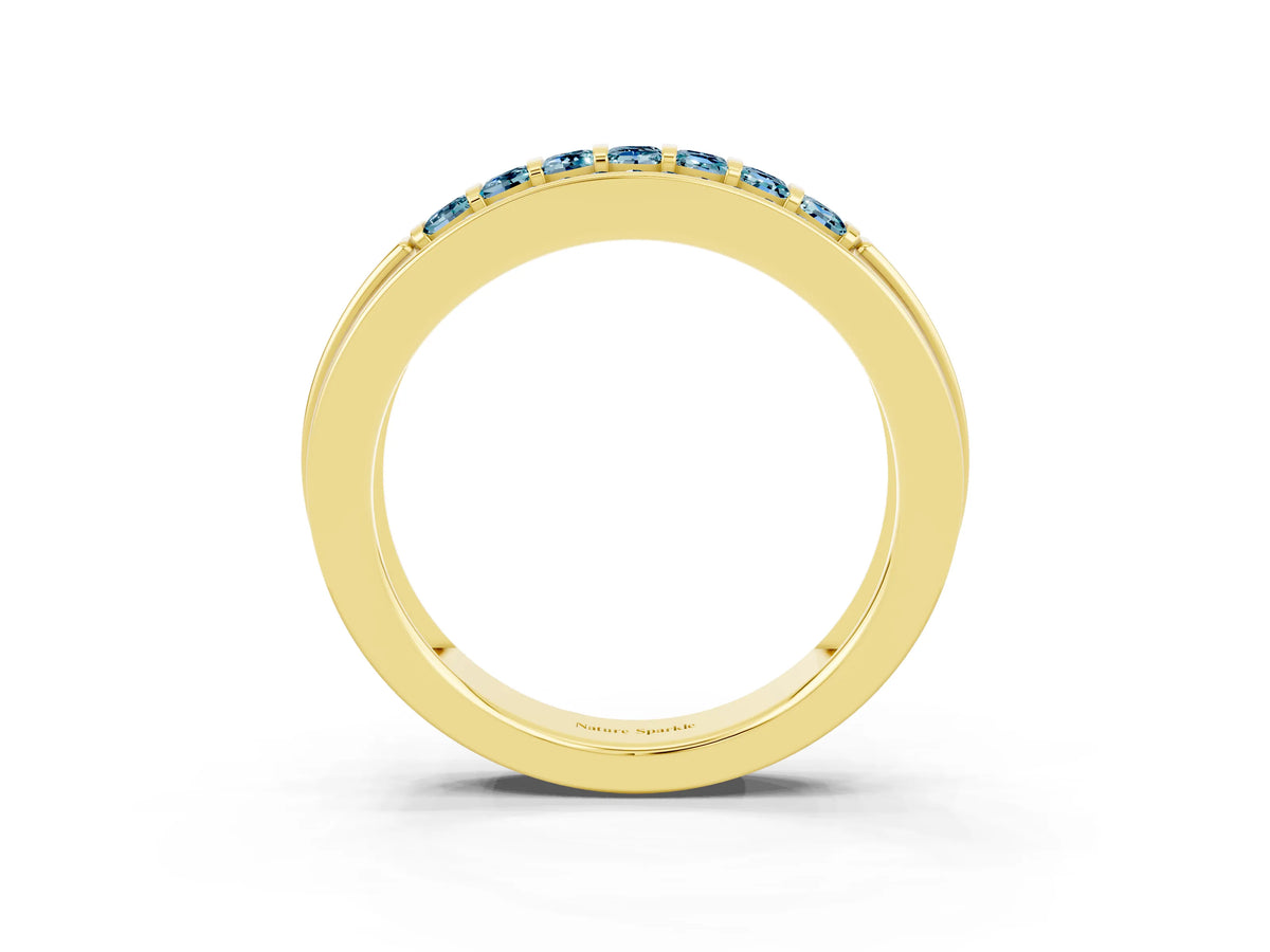 Princess Cut Aquamarine Bar-Set Pavé Band in Yellow gold with Grooved Edge Detailing_3