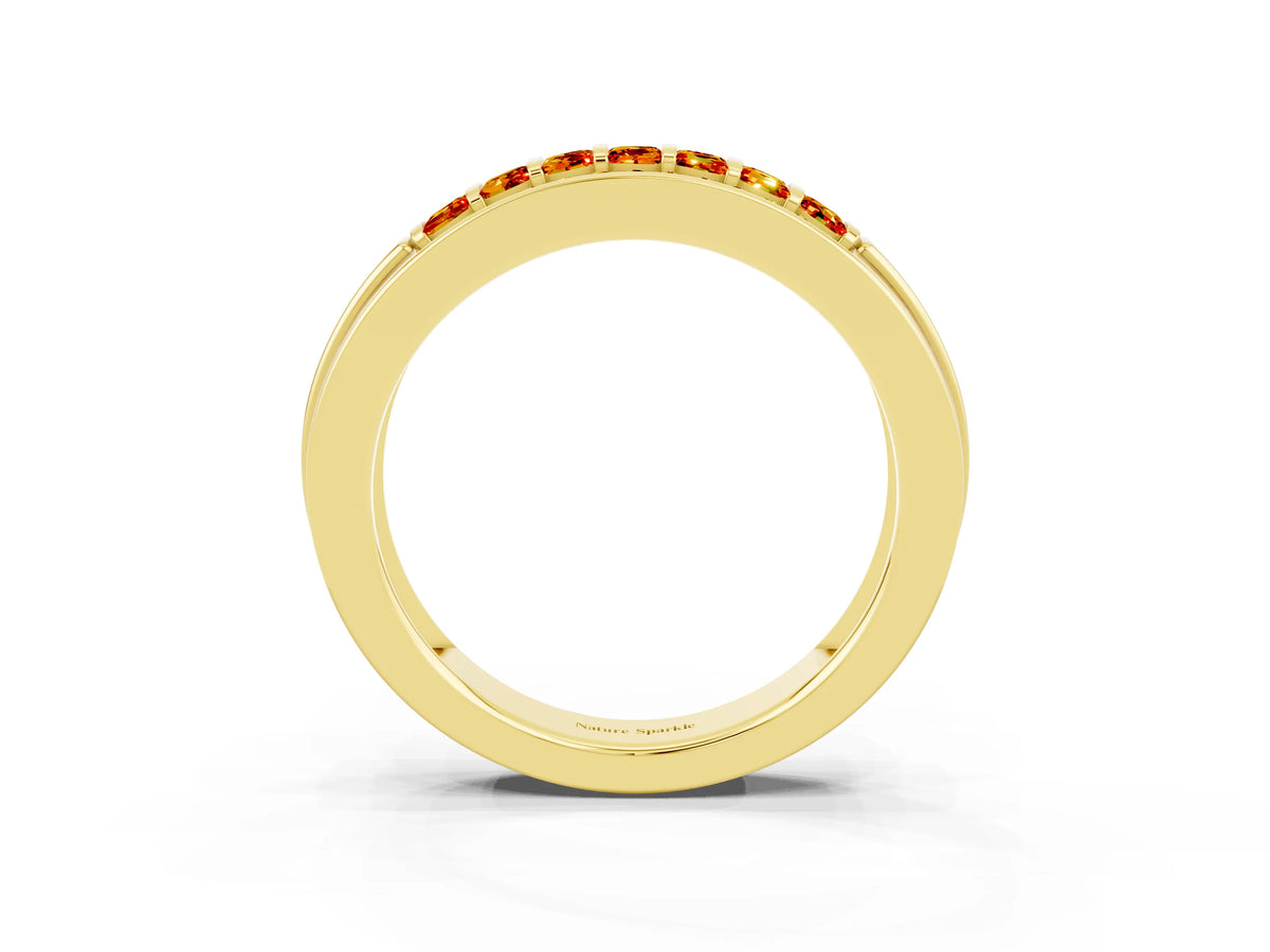 Princess Cut Citrine Bar-Set Pavé Band in Yellow gold with Grooved Edge Detailing_3