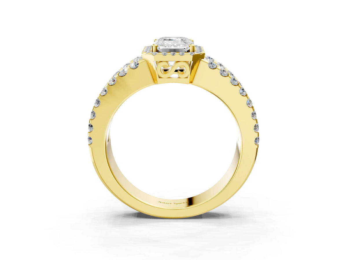 Princess Cut Diamond Halo Ring in Yellow gold with Split Shank Band and Prong Setting_3