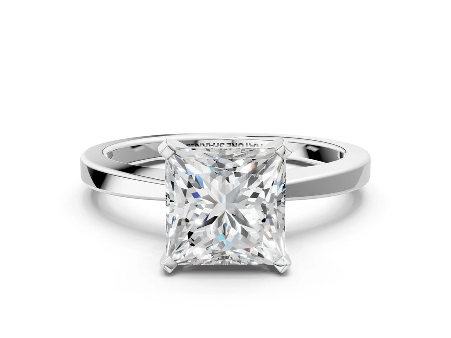 Princess Cut Diamond Solitaire Engagement Ring in White gold with Prong Setting