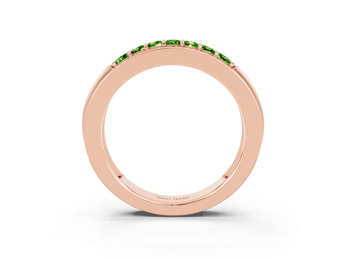 Princess Cut Peridot Bar-Set Pavé Band in Rose gold with Grooved Edge Detailing_3
