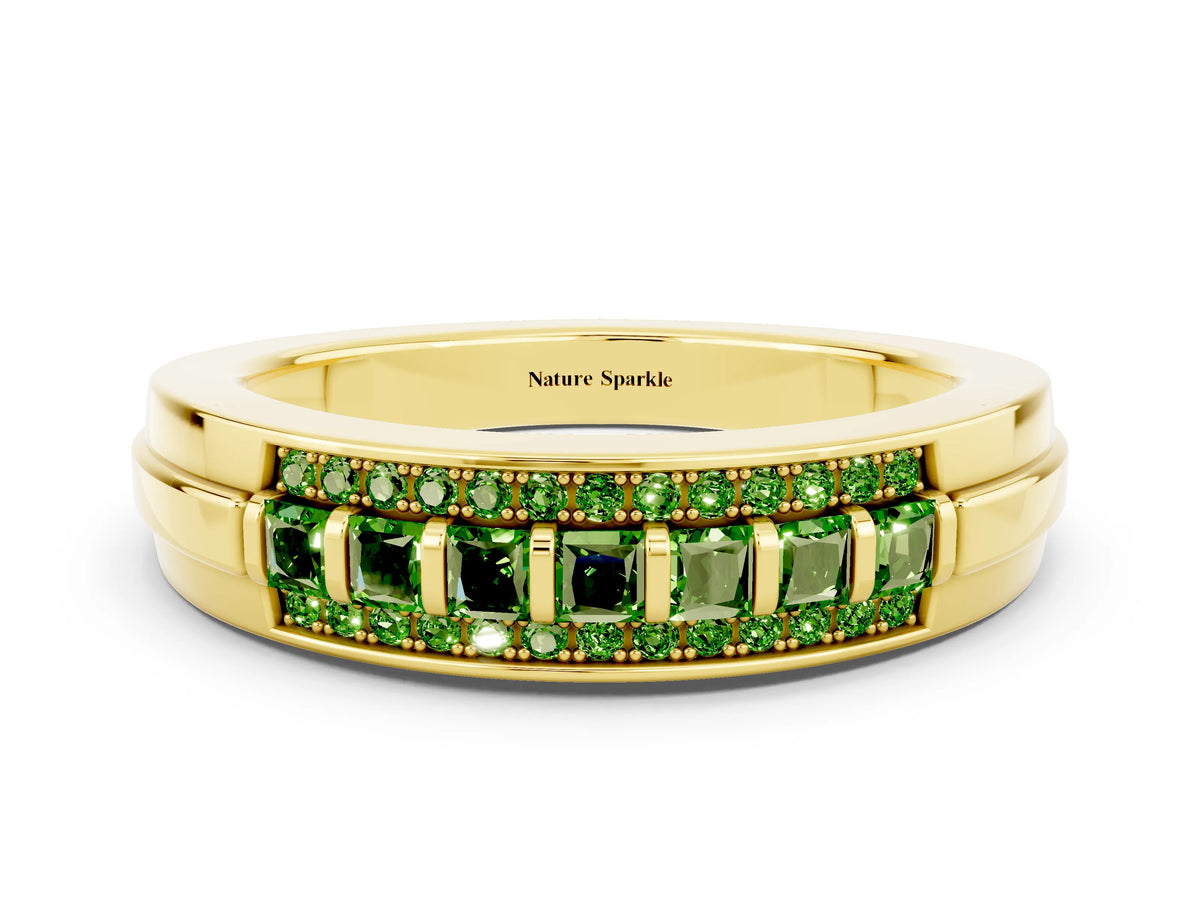 Princess Cut Peridot Bar-Set Pavé Band in Yellow gold with Grooved Edge Detailing