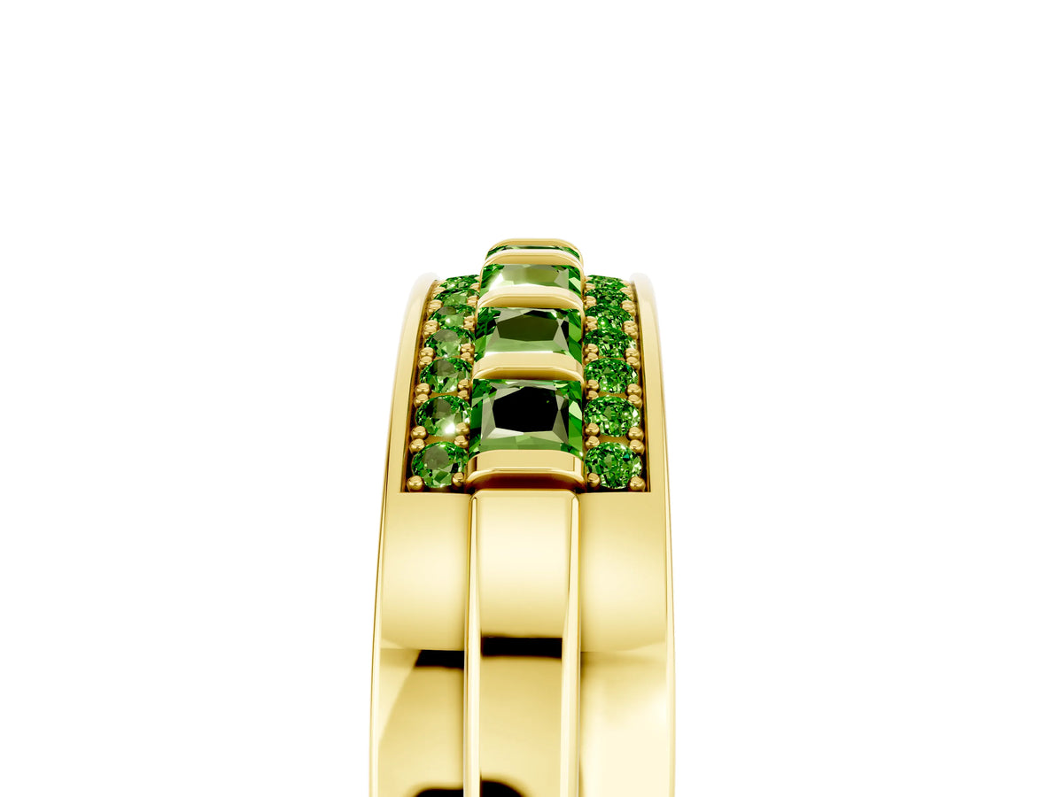 Princess Cut Peridot Bar-Set Pavé Band in Yellow gold with Grooved Edge Detailing_5