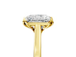 Radiant Cut Diamond Solitaire Ring in Yellow gold with Flower Prong Setting_23