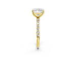 Radiant Cut Diamond Solitaire Ring in Yellow gold with Round Pavé Band_44