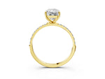 Radiant Cut Diamond Solitaire Ring in Yellow gold with Round Pavé Band_45