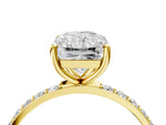 Radiant Cut Diamond Solitaire Ring in Yellow gold with Round Pavé Band_46