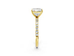 Radiant Cut Diamond Solitaire Ring in Yellow gold with Round Pavé Band_8