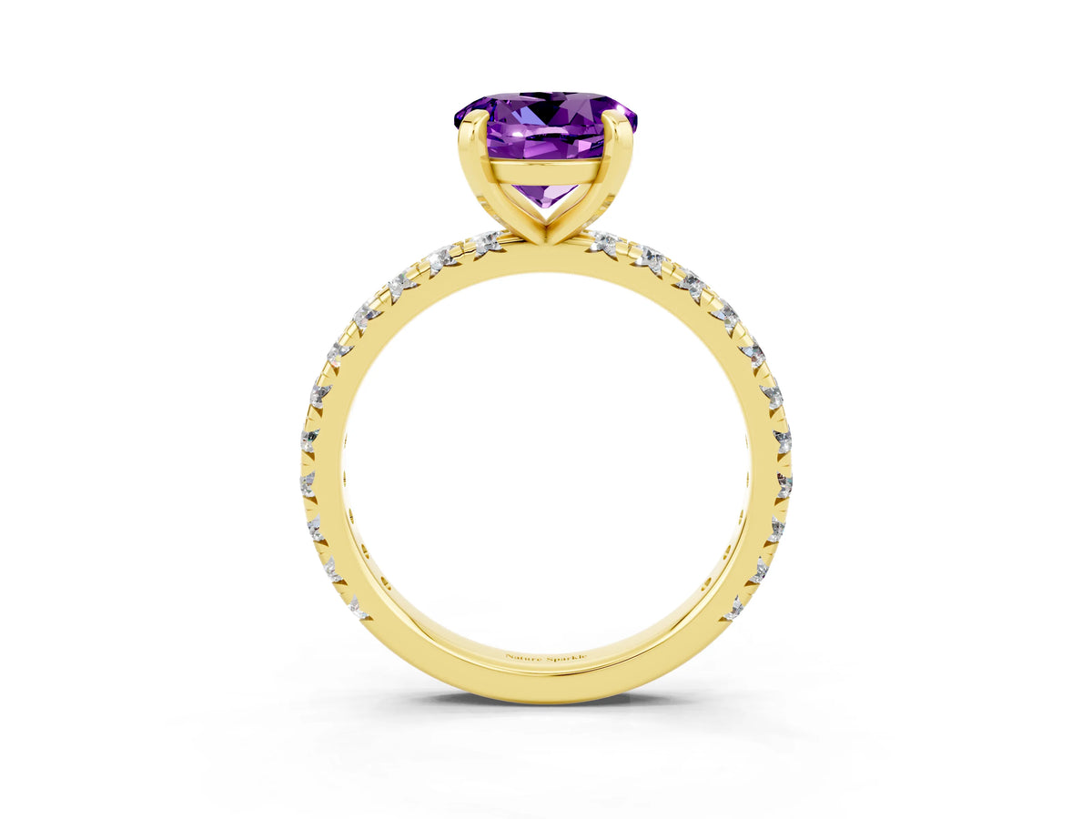 Round Cut Amethyst Pavé Solitaire Ring in Yellow gold with Round Pavé Band and Prong Setting_3
