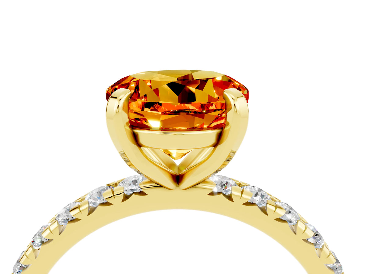 Round Cut Citrine Pavé Solitaire Ring in Yellow gold with Round Pavé Band and Prong Setting_4