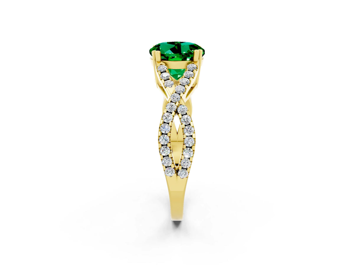 Round Cut Emerald Solitaire Ring in Yellow gold with Interwoven Pavé Band and Prong Setting_2