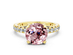 Round Cut Morganite Pavé Solitaire Ring in Yellow gold with Round Pavé Band and Prong Setting